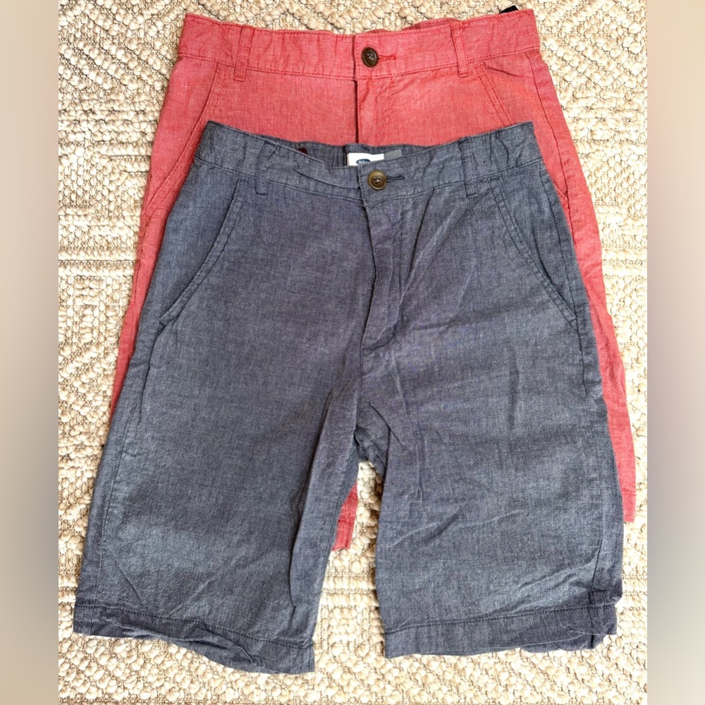 Old Navy Gray & Red Flat Front Shorts Boys (Size 12)